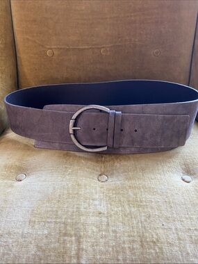 Grey leather overlapping belt, size XL
